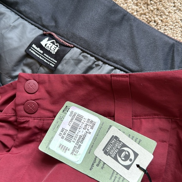 NWT REI Co-Op Powderbound Insulated Snow Ski Pants Burgundy Red - Picture 5 of 10
